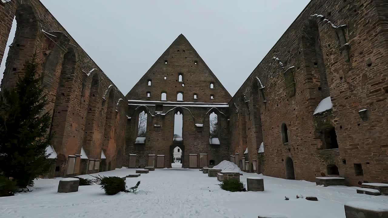 에스토니아의 탈린에 있는 피리타 콘베트 유적