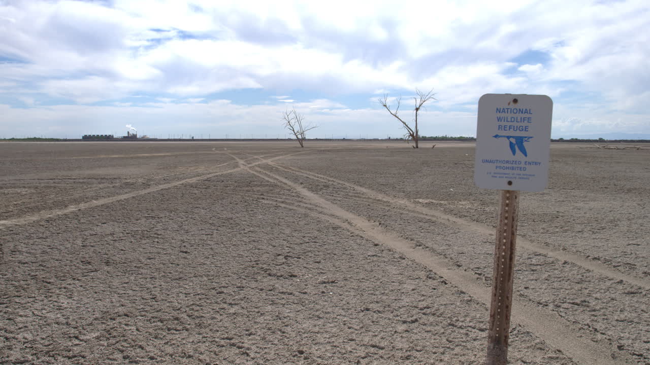 puerto deportivo de red hill, mar de salton, california