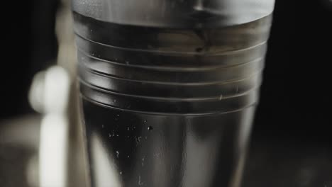 primer plano de un vaso de agua