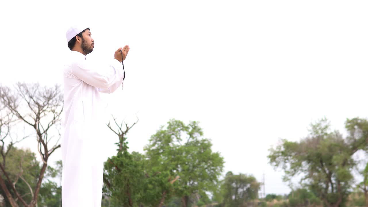 젊은 아시아 무슬림