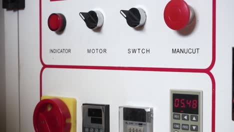 panel de control de máquinas industriales