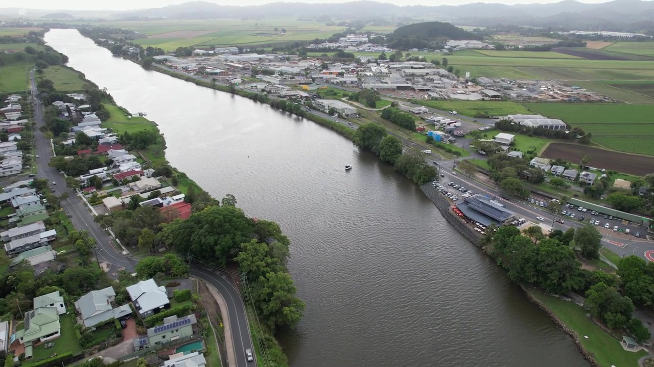 Tweed River og South Murwillumbah-området i Tweed Shire, NSW, Australien. - luftfoto