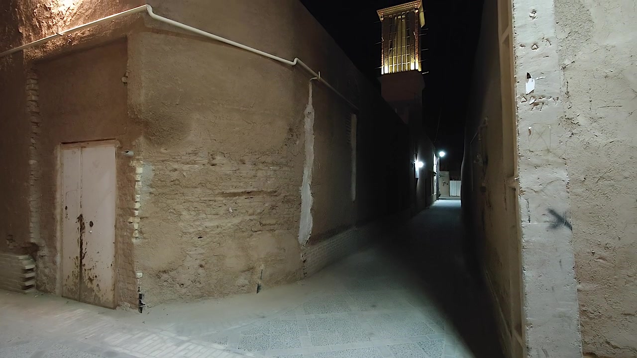 Tarihi Bölgede Gece Dar Sokak.