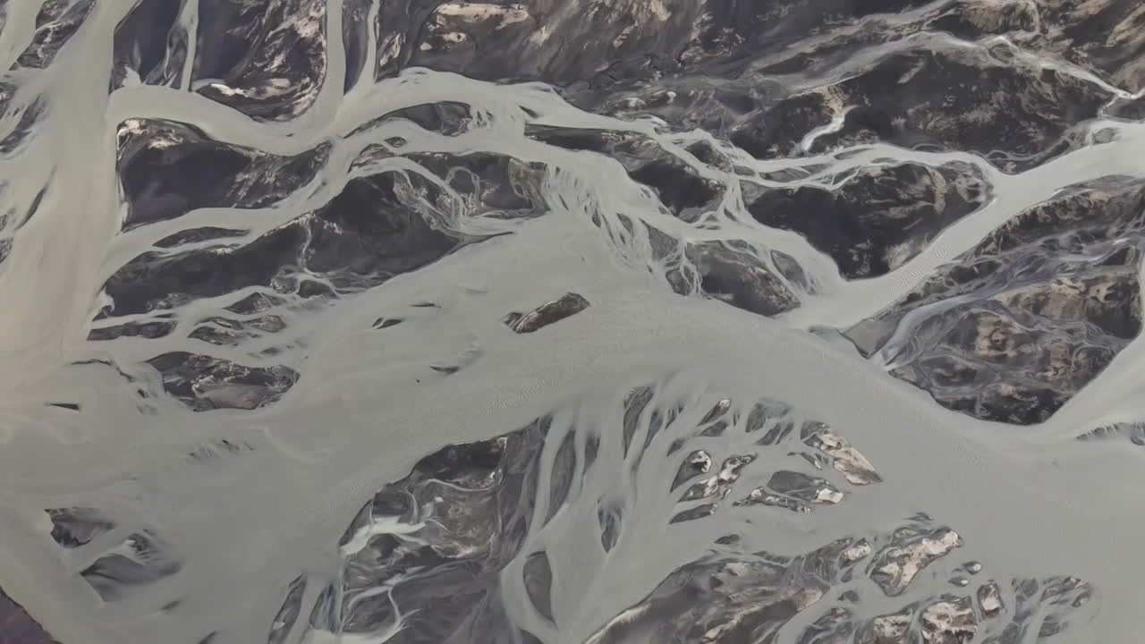 Modelli di fiumi glaciali in Islanda