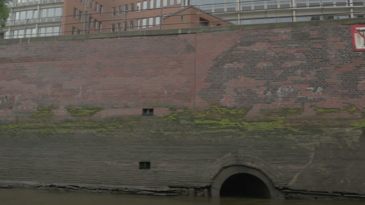 벽을 따라 항해