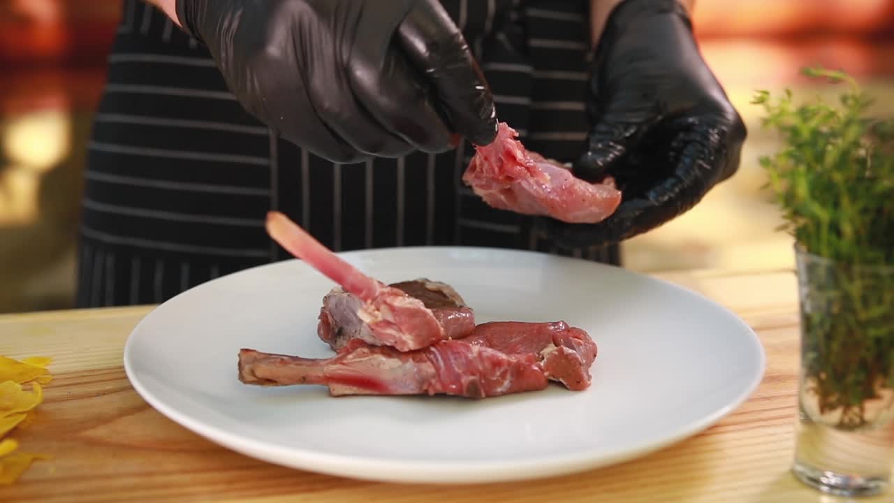 생 양고기 조리