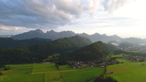 Panorama-Aus-Der-Luft-Forggensee-Und-Schwangau,-Deutschland,-Bayern