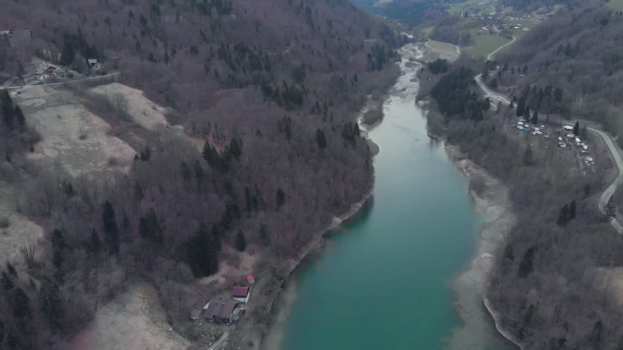 volando sobre un depósito enriquecido en cobre
