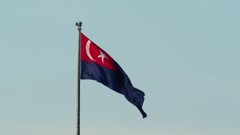 Johore-flag-waving-during-the-evening