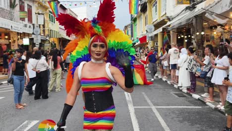 desfile del orgullo gay en tailandia