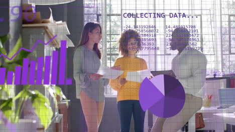 animación del procesamiento de datos financieros sobre diversas personas de negocios en la oficina
