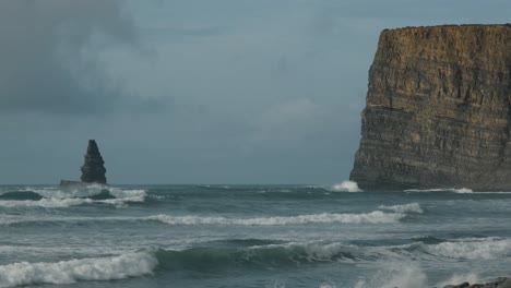 Wellen-Auf-Dem-Atlantik-In-Portugal