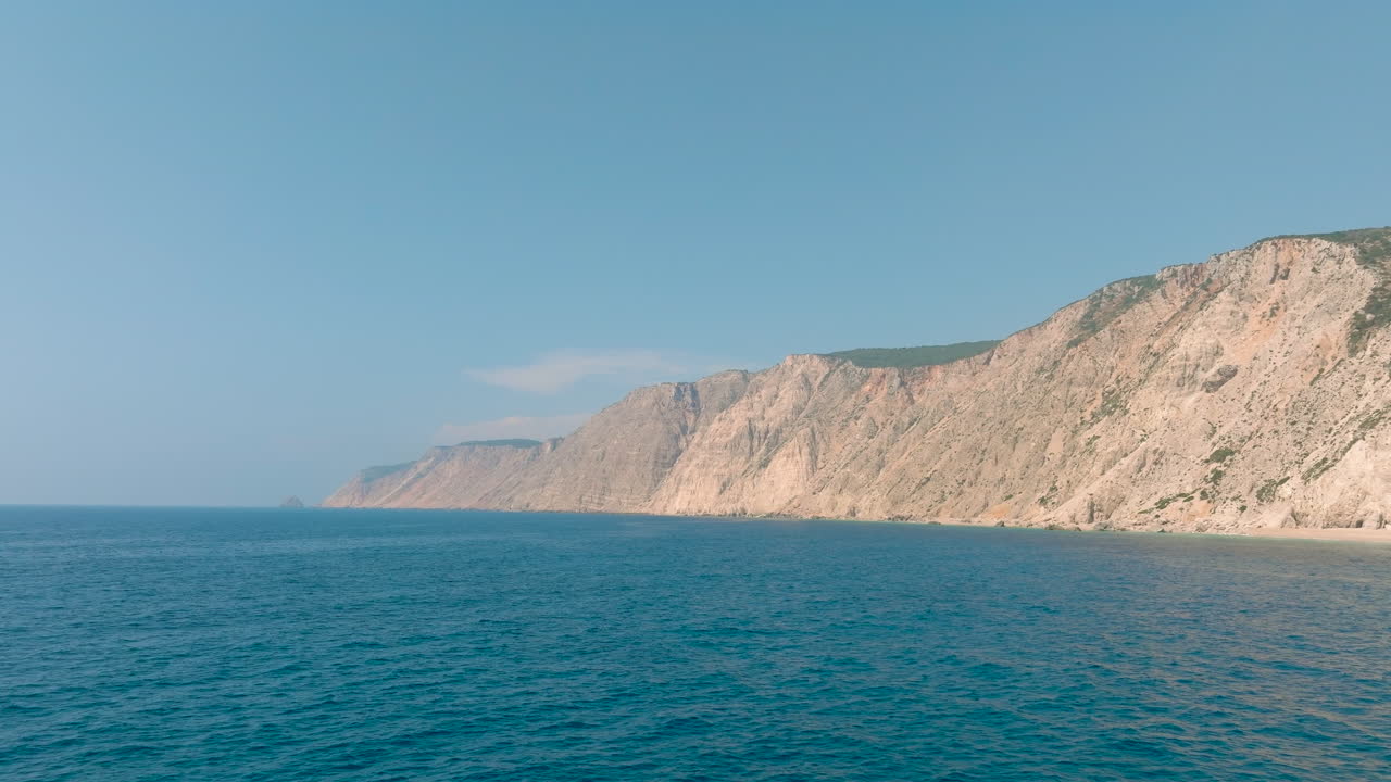 해안 절벽 과 바다 풍경