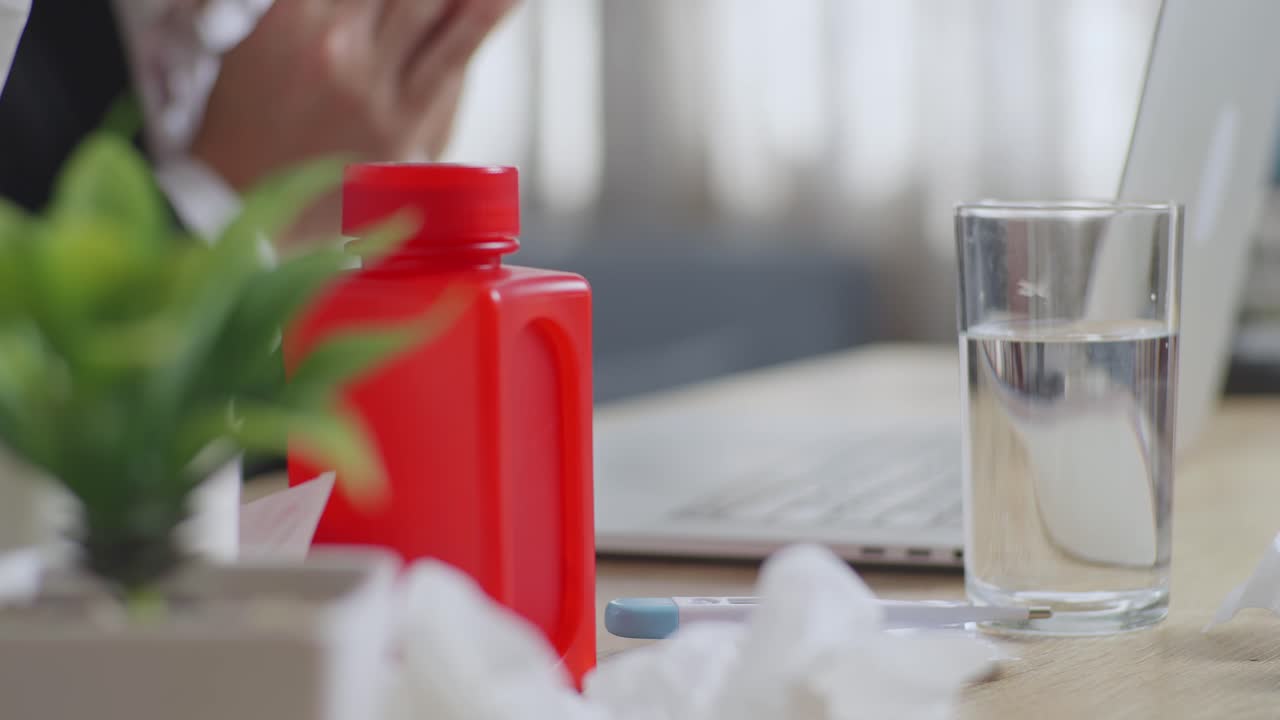 직장에서 병에 걸린 사람