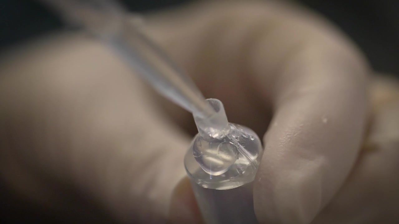 Raccolta di campioni per analisi scientifica