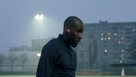 athlete preparing for a run