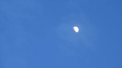 moon-time-lapse-with-clouds