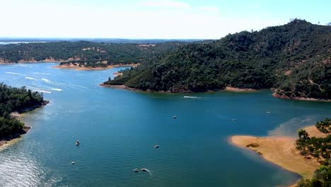 vista aérea paisaje lago folmson, south fork río americano el dorado condado california