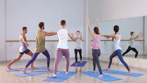 Group-of-people-exercising