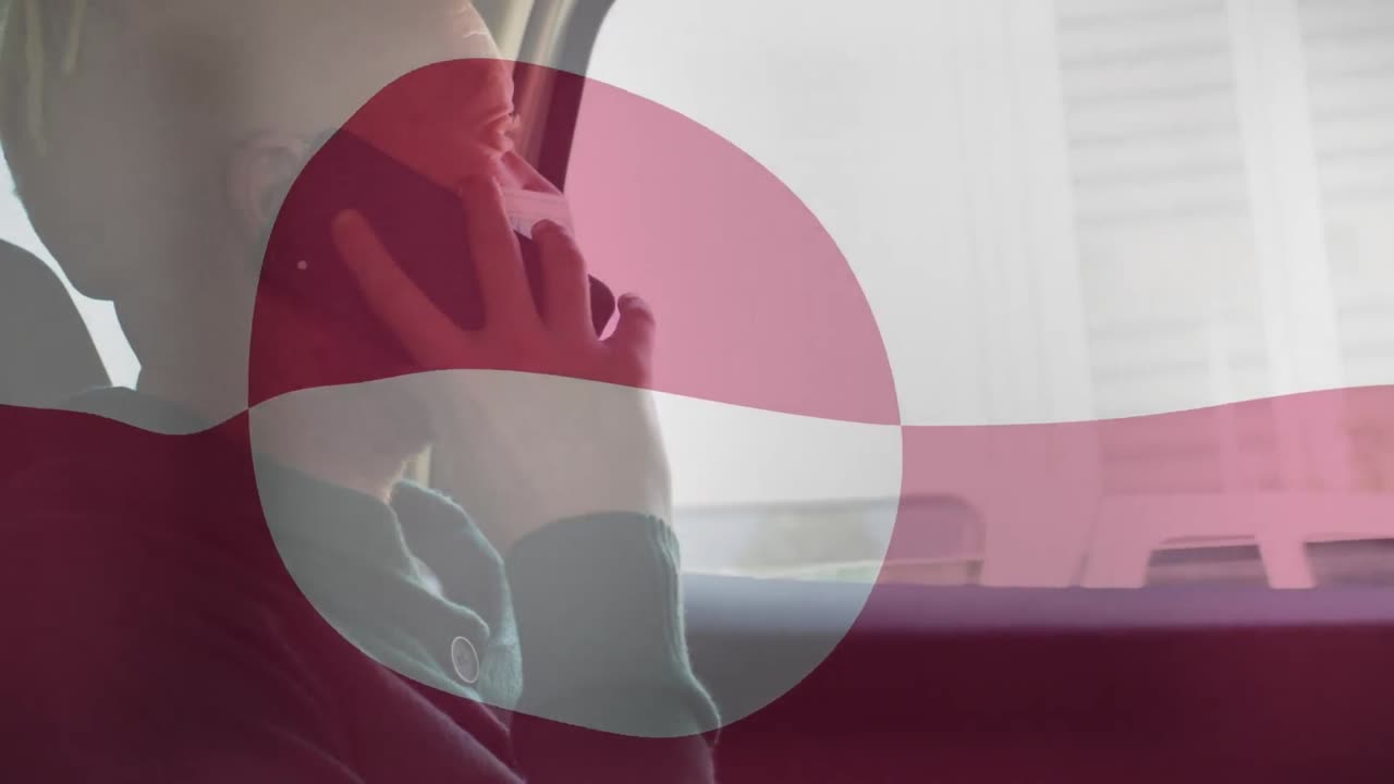 버스에서 스마트폰으로 이야기하는 얼굴 마스크를 입은 아프리카계 미국인 남자의 그린란드  ⁇ 발 애니메이션