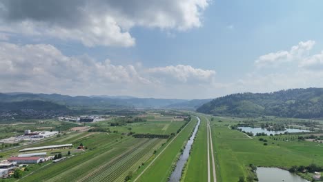 Fluss-Kinzig-Im-Schwarzwald-Deutschland