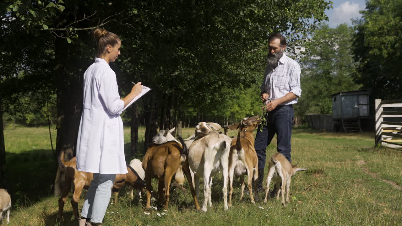 에서 얘기하는 사람들