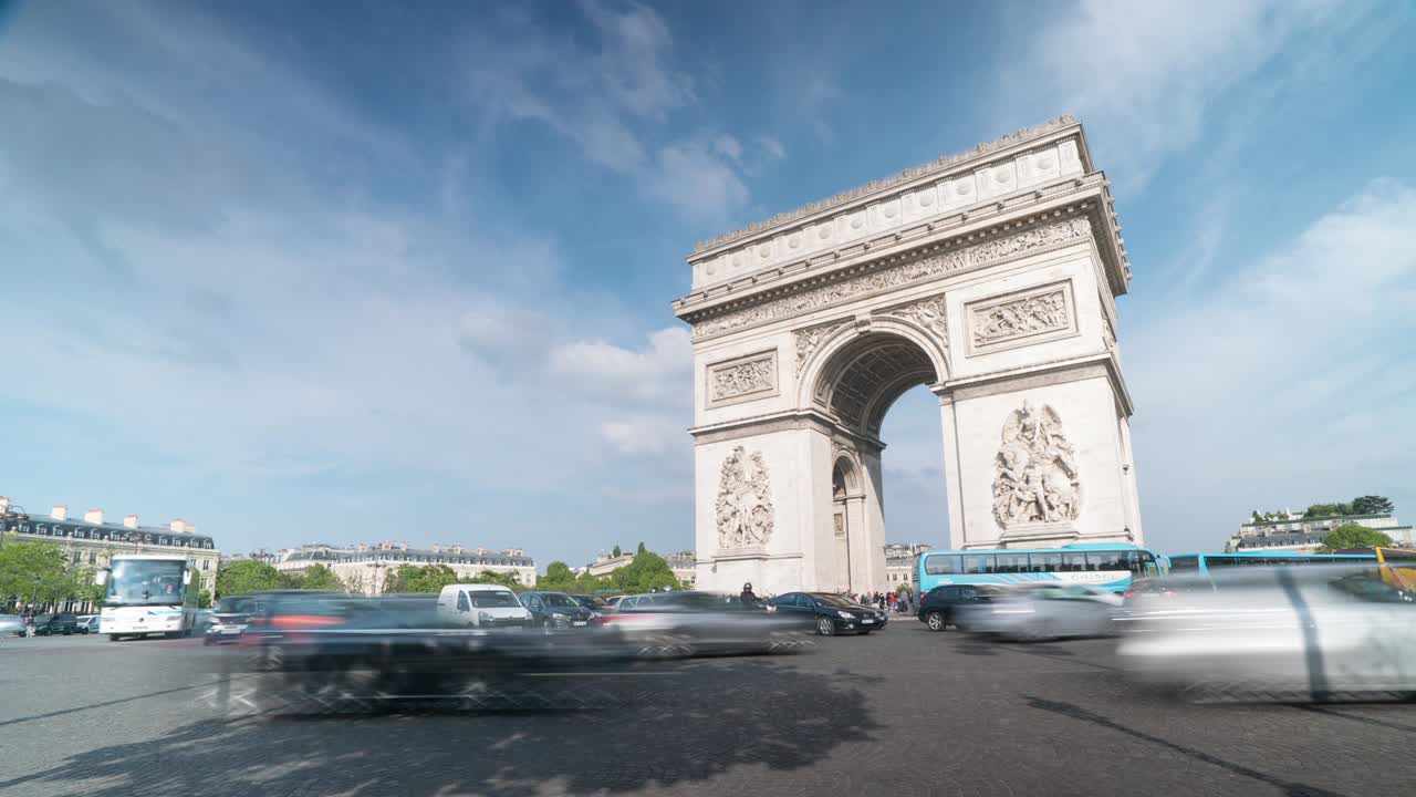 la plaza de l'étoile en parís, el arco del triunfo