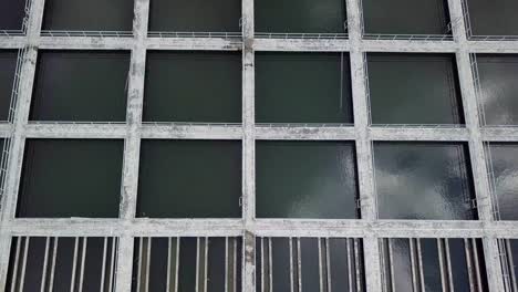 vista aérea de la instalación de tanques de tratamiento de agua