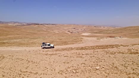 suv's driving in the desert off road 3