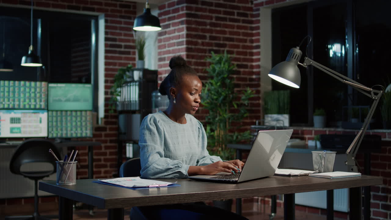 Disappointed woman making exchange market mistake