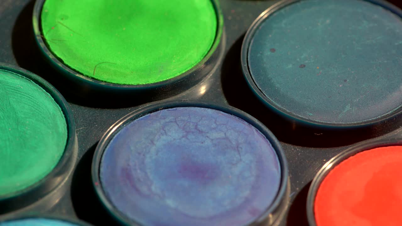 las pinturas de tonos azules de acuarela