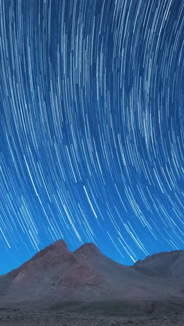 las montañas del atlas estrellas nocturnas, marruecos en vertical