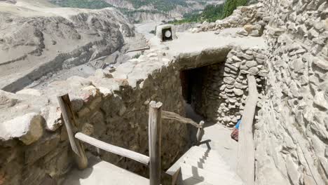 Base-of-Altit-Fort-and-Hunza-Valley-in-Gilgit-Baltistan,-Pakistan