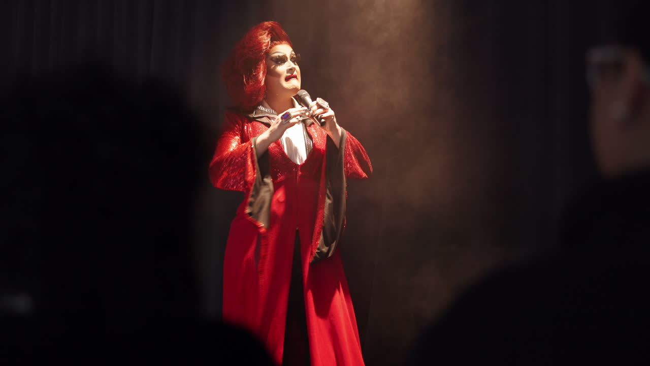 actuación de drag queen