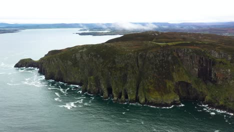 Costa-Cerca-De-La-Bahía-De-Sheephaven-En-La-Península-De-Horn-Head-En-Irlanda---Antena