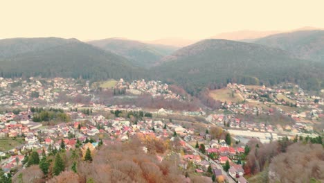 Herbst-Herbstfarben-In-Rumänien