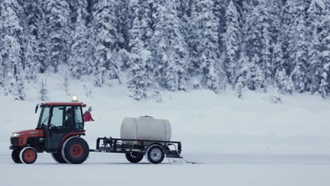 pista de hielo lago louise banff parque nacional, 4k, tractor