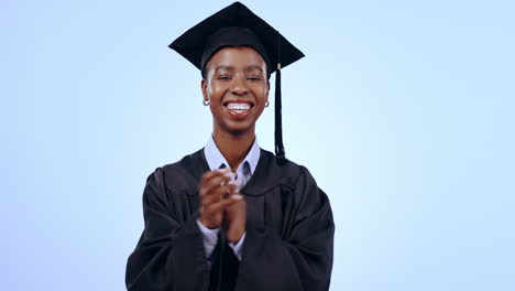 Mujer-Negra-Feliz,-Graduación