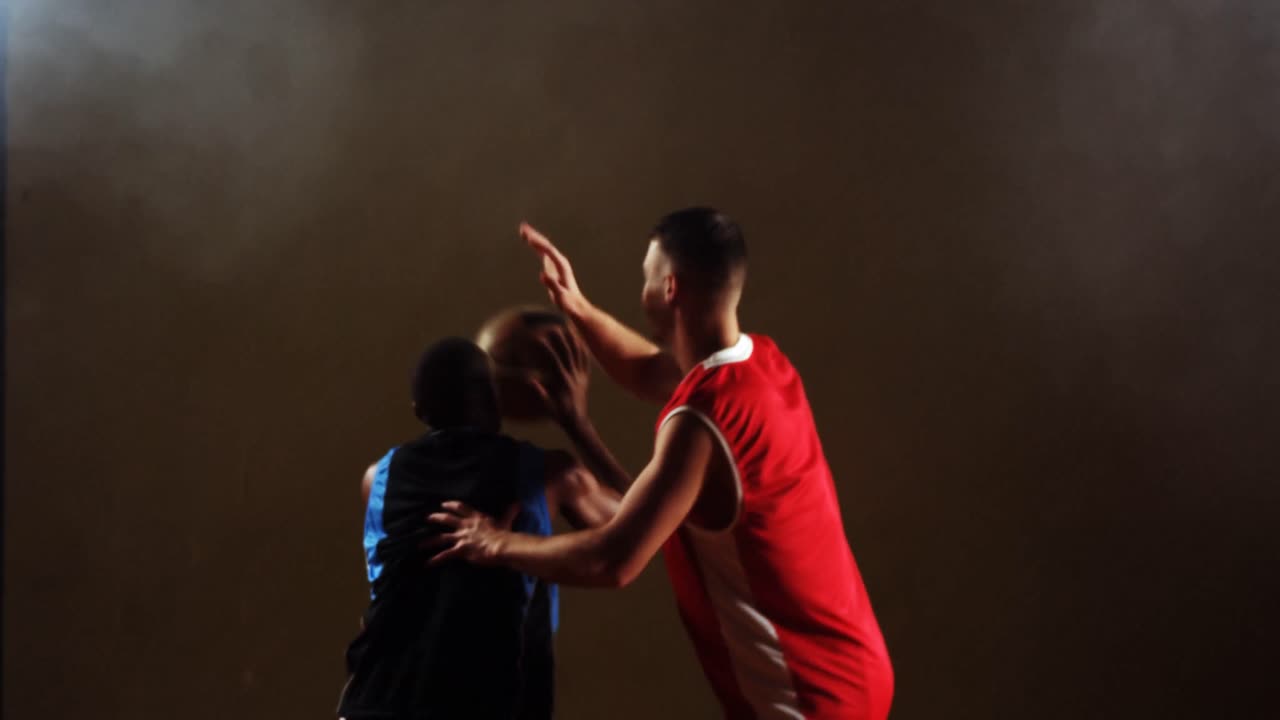 농구를 하는 스포츠 선수 들