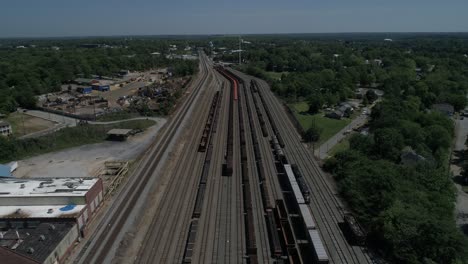 Vista-Aérea-De-Atlanta-Incluyendo-Ferrocarril-Y-Trenes