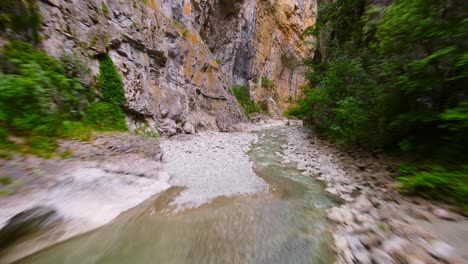 Drohnenaufnahme-Der-Lengarica-Schlucht