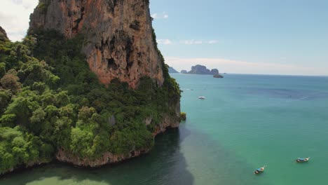 video de dron de 4k volando alrededor de la playa de railay cerca de krabi en tailandia