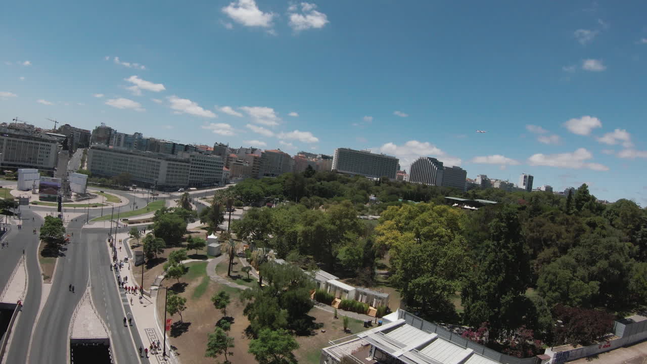 Preparativos para a Jornada Mundial da Juventude no Parque Eduardo VII em Lisboa, Portugal