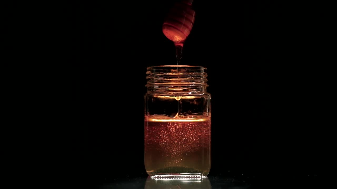 Slow Motion Honey Comb Drip