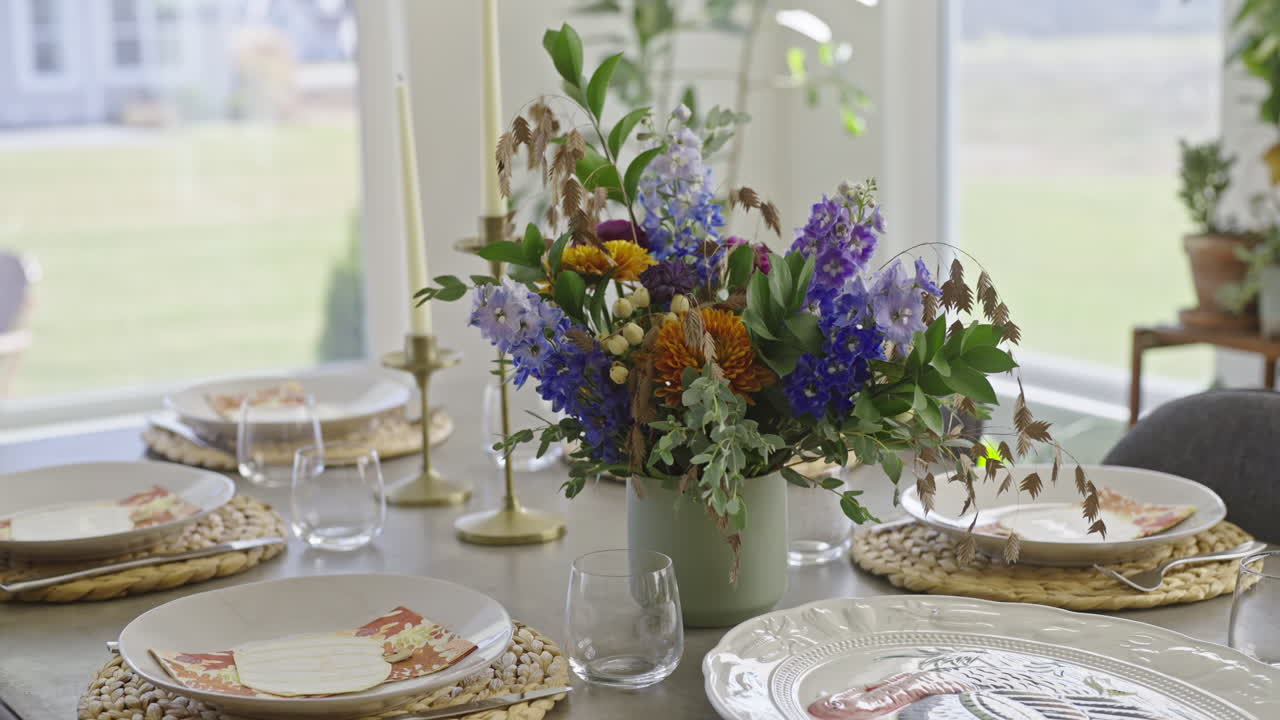 Elegant Table Setting with Floral Centerpiece