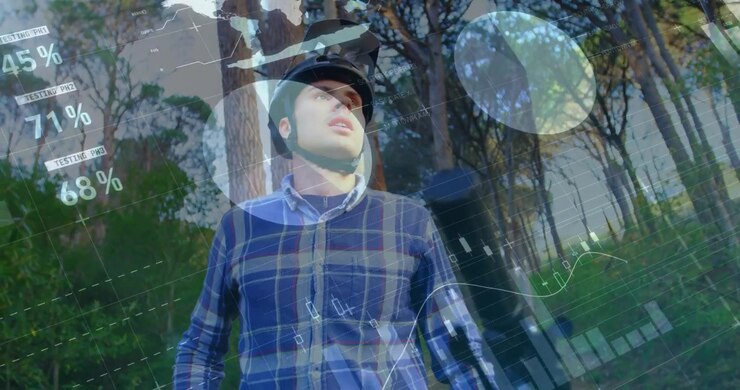 Ciclista in piedi nel bosco con sovrapposizione di dati in realtà aumentata