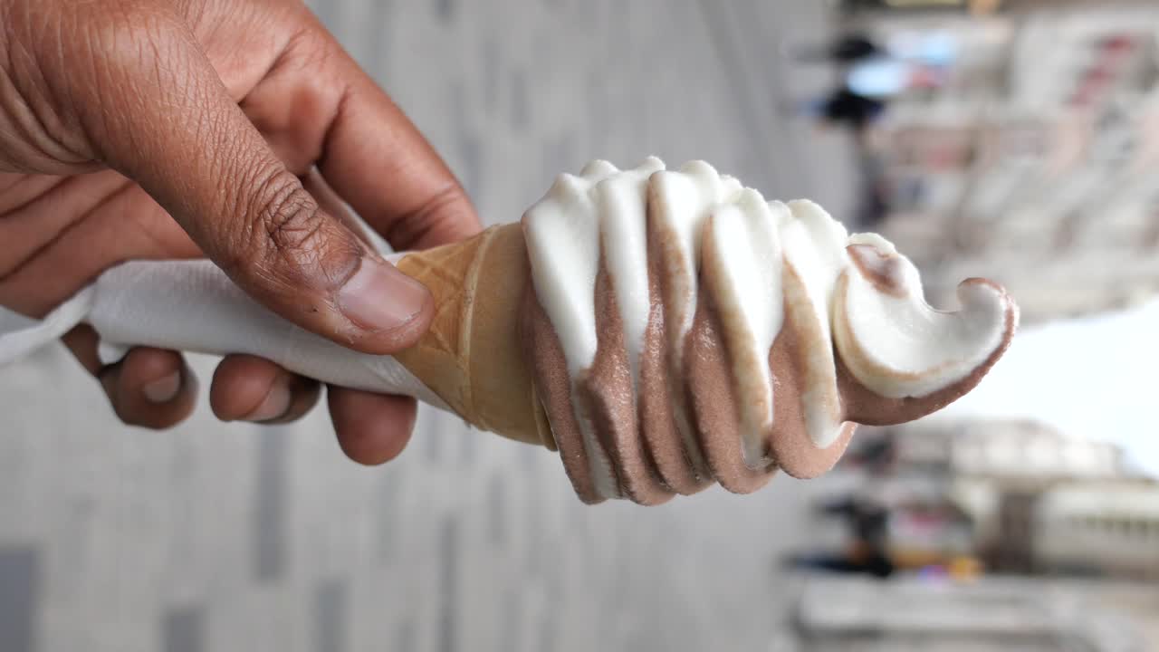 Gelato Cono Dessert