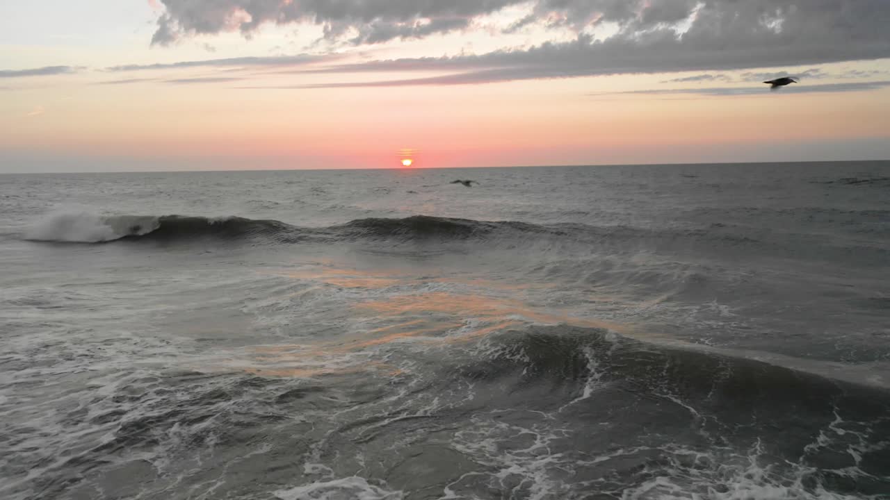 una revelación inclinada de la puesta de sol