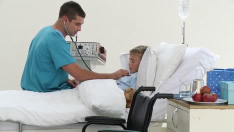 Doctor-listening-to-a-childs-chest-with-stethoscope