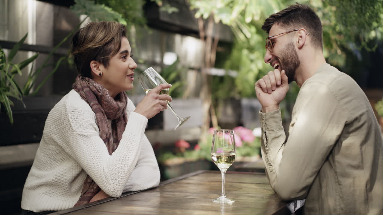 와인, 공식적인 공유 음료